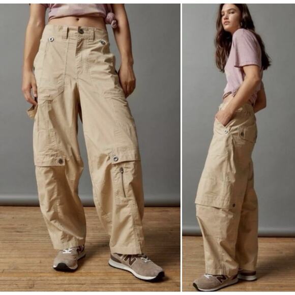BDG Pants - BDG Rih Cargo Khaki Wide Leg Utility Pants Gorpcore Y2K Style Streetwear Size 0